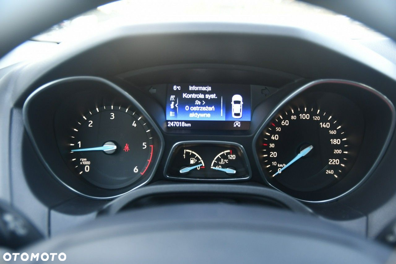 Ford Focus - 26