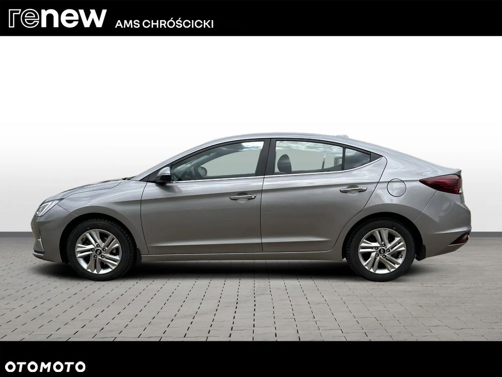 Hyundai Elantra 1.6 Comfort Premiere - 3