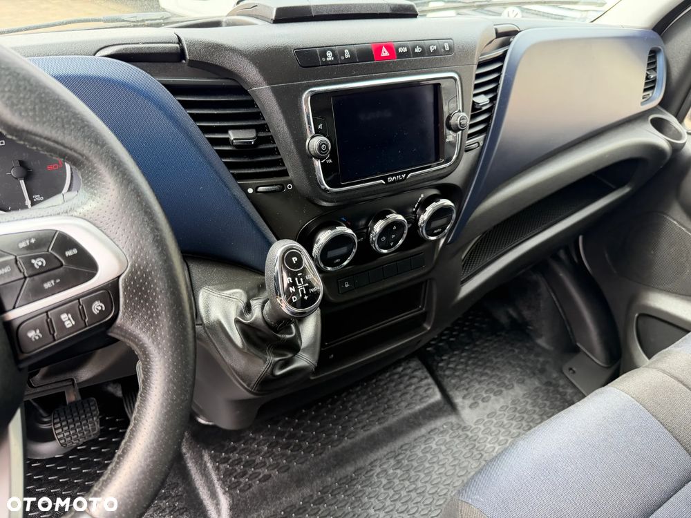 Iveco Daily 3,0 10 EP Izoterma Winda - 15
