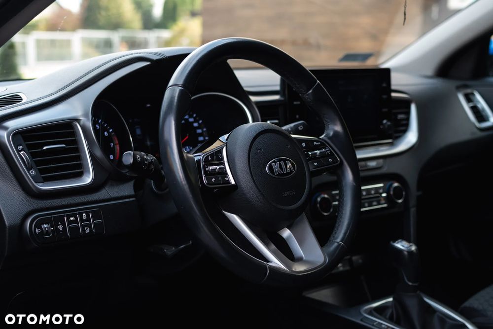 Kia XCeed 1.4 T-GDI M - 14