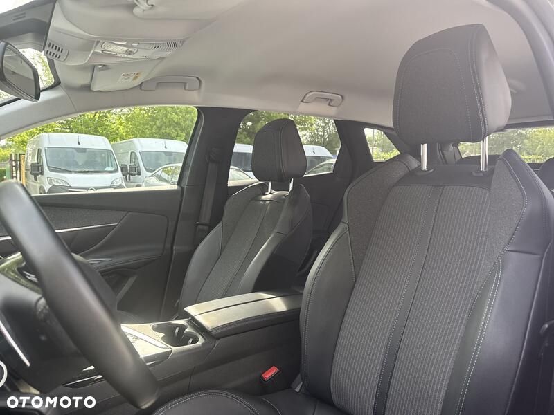 Peugeot 3008 - 12