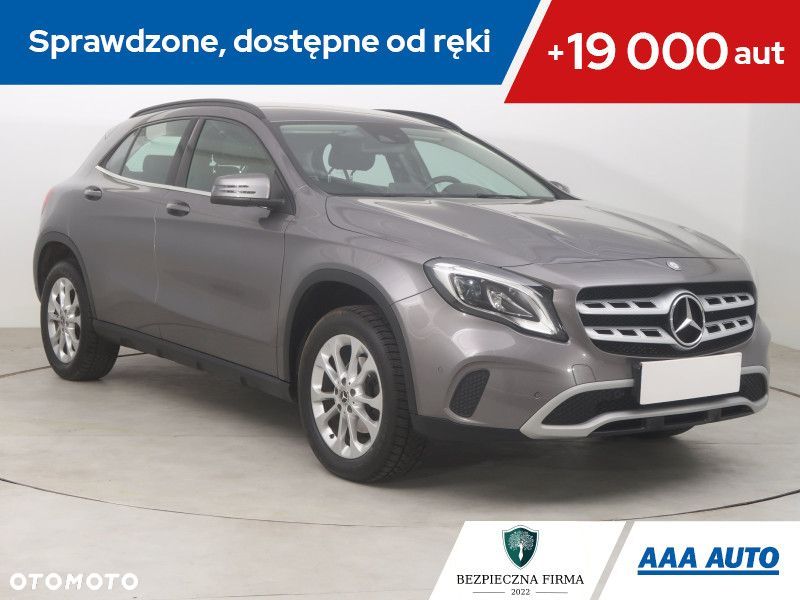 Mercedes-Benz GLA - 1