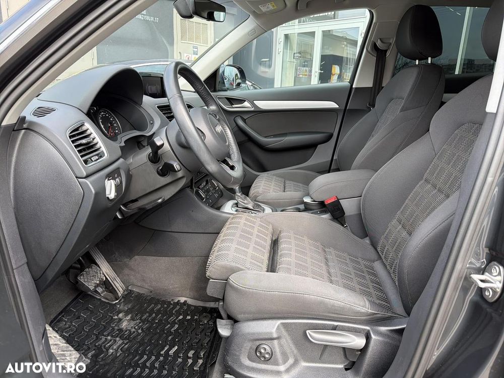 Audi Q3 2.0 TDI Quattro Stronic Design - 10