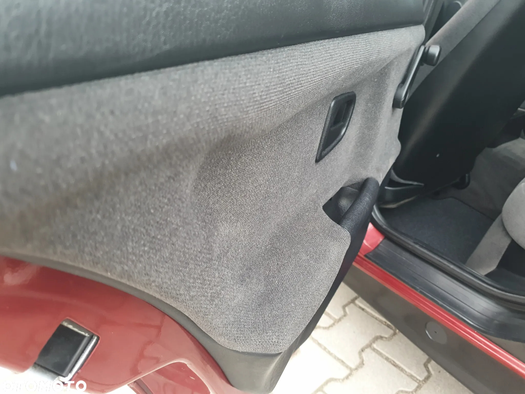 BMW Seria 3 318i - 21
