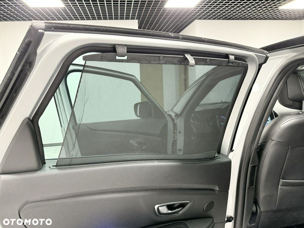 Renault Scenic - 32
