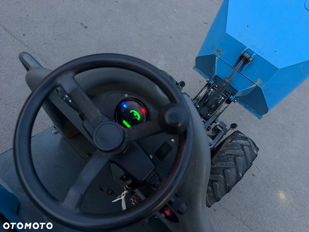 Wacker Neuson 1001 Wozidło Budowlane Rolnicze 4x4. Ładowność 1 tona. Wysokie podnoszenie+KIPER Wysoki! Sprowadzone z Norweskiej szkółki roślinnej. Maszyna Jak Nowa z Salonu 665 mtg. 2023 roku. Ani Deka luzów czy wycieków. Silnik Yanmar 3cyl. Potężna moc a maszyna bardzo mała i zwinna. Szybka wolna jazda. Oświetlenie rozbudowane. Wielka Okazja!  Jazda Rewers. Hydrostatic! Opony jak Nowe! - 30