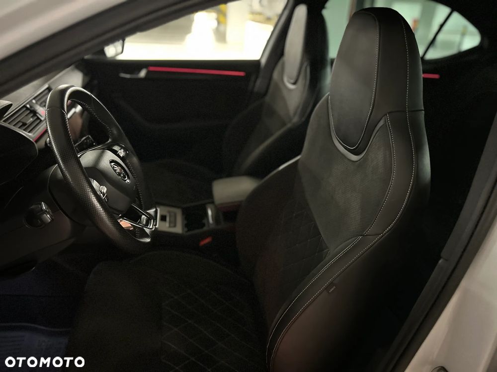 Skoda Superb 1.5 TSI Sportline - 8