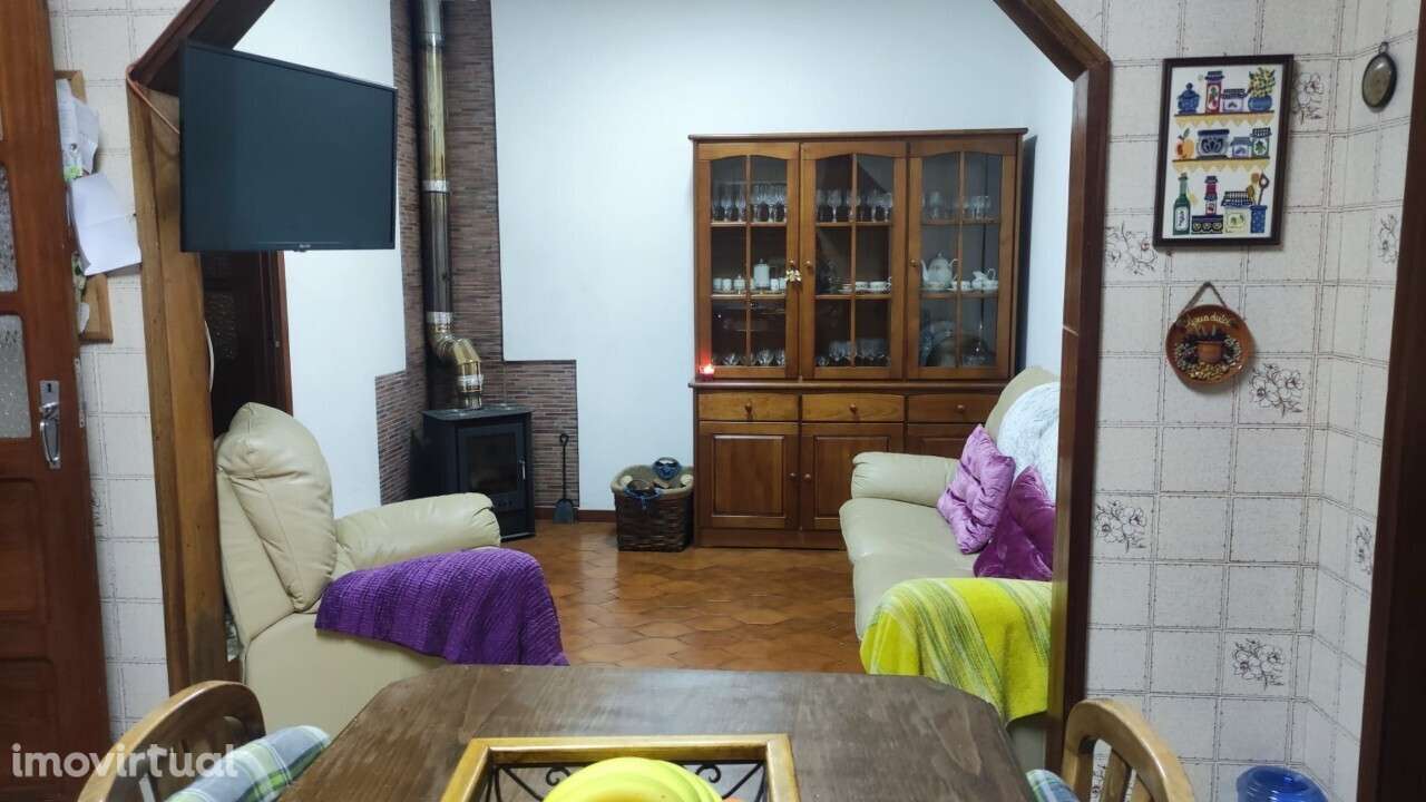 Moradia em banda V4 em S.João da Madeira - Grande imagem: 3/27