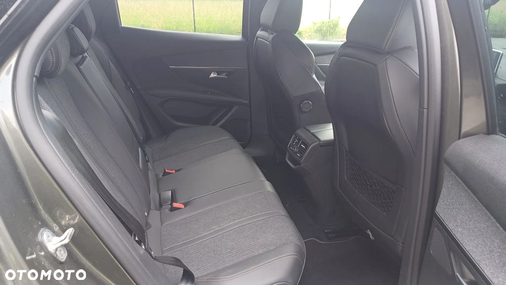 Peugeot 3008 1.5 BlueHDi Allure S&S - 8