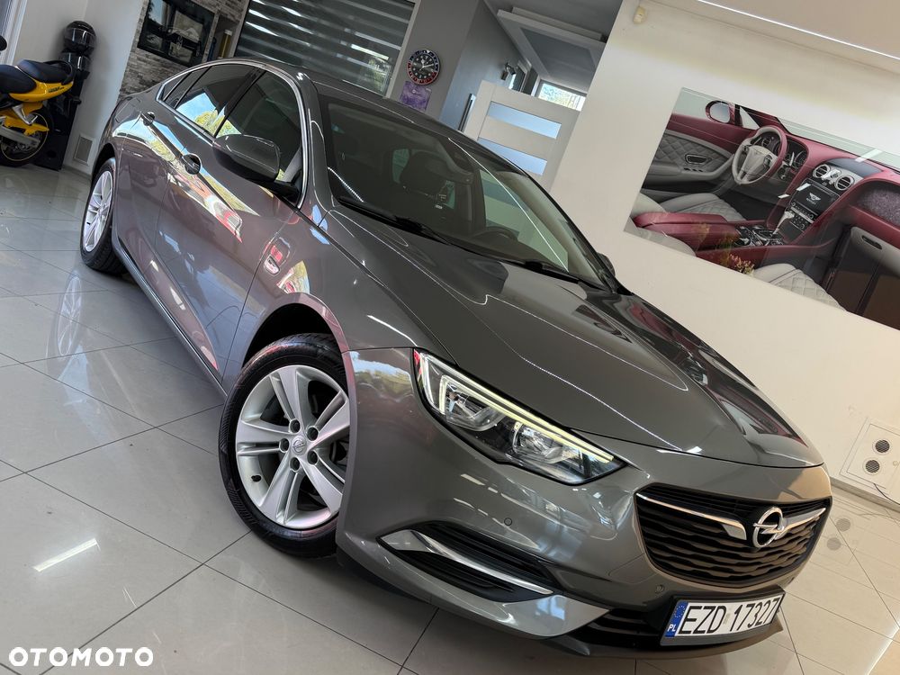 Opel Insignia 1.5 T Exclusive S&S - 28