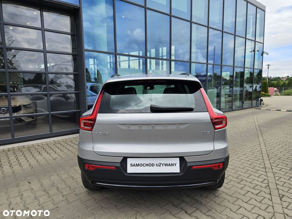 Volvo XC 40 - 6
