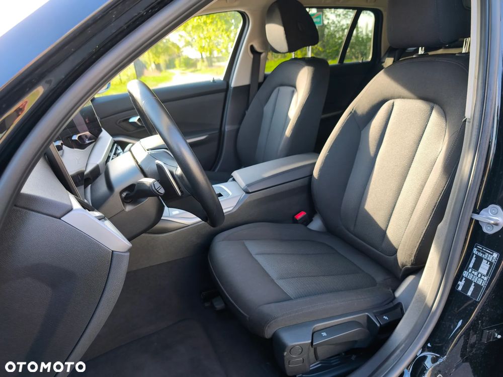 BMW Seria 3 318i Advantage - 38