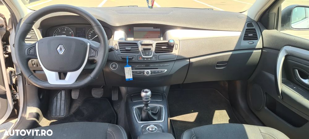 Renault Laguna 2.0 dCi FAP Dynamique - 8