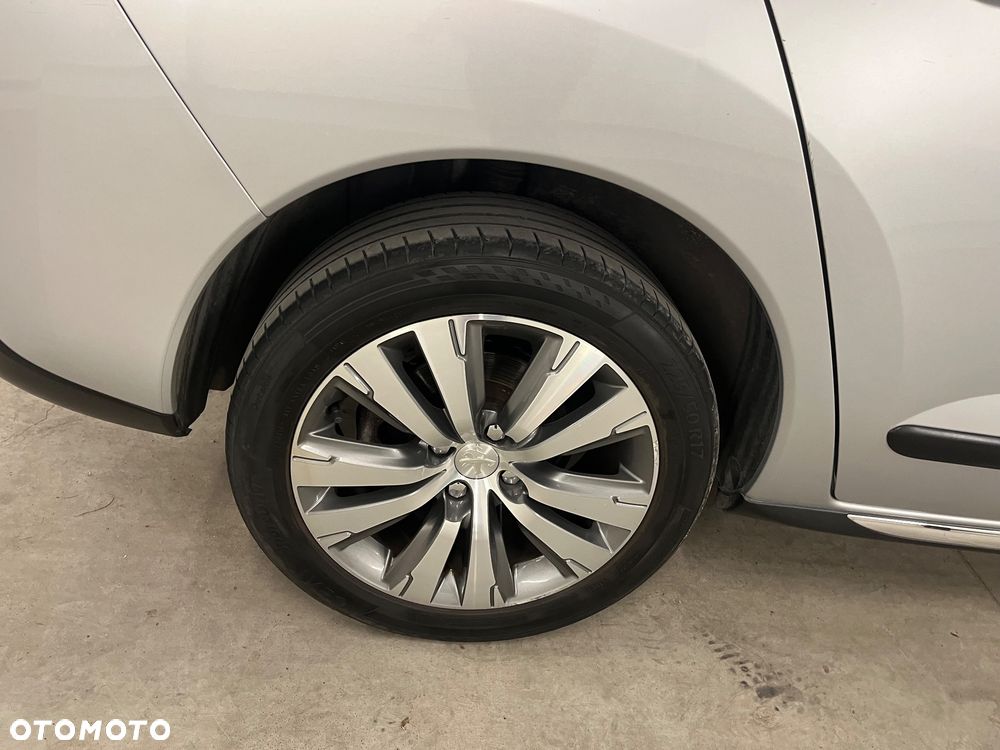 Peugeot 3008 HDi FAP 115 Style - 21