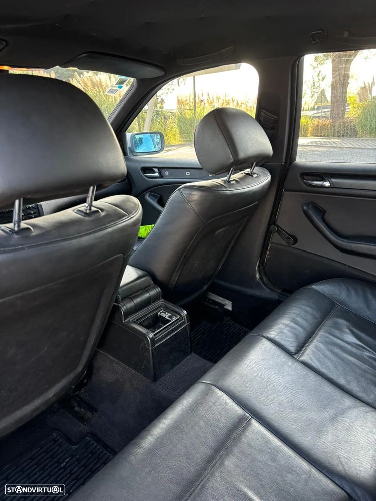 BMW 320 d Touring - 31