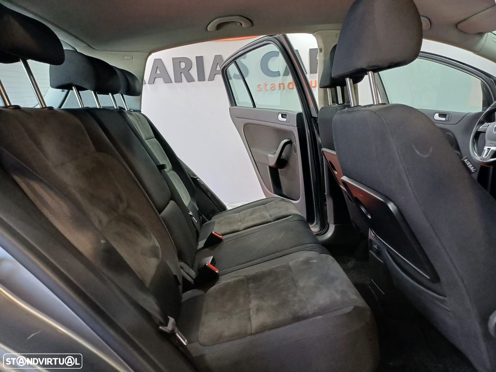 VW Golf - 12