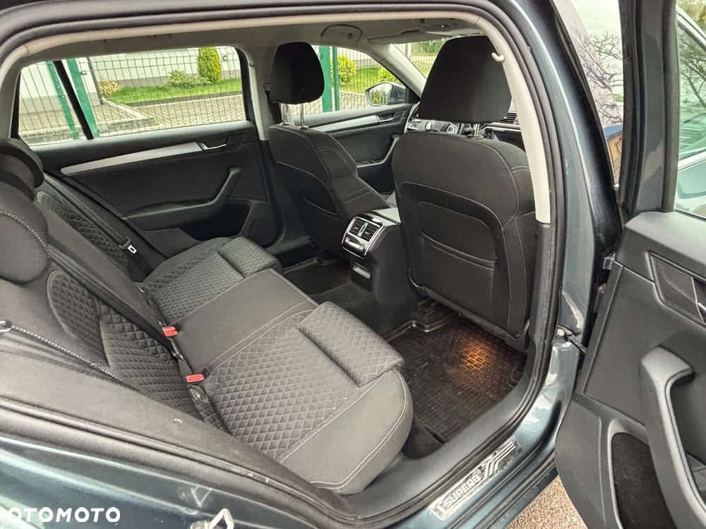 Skoda Superb 2.0 TDI Style - 16