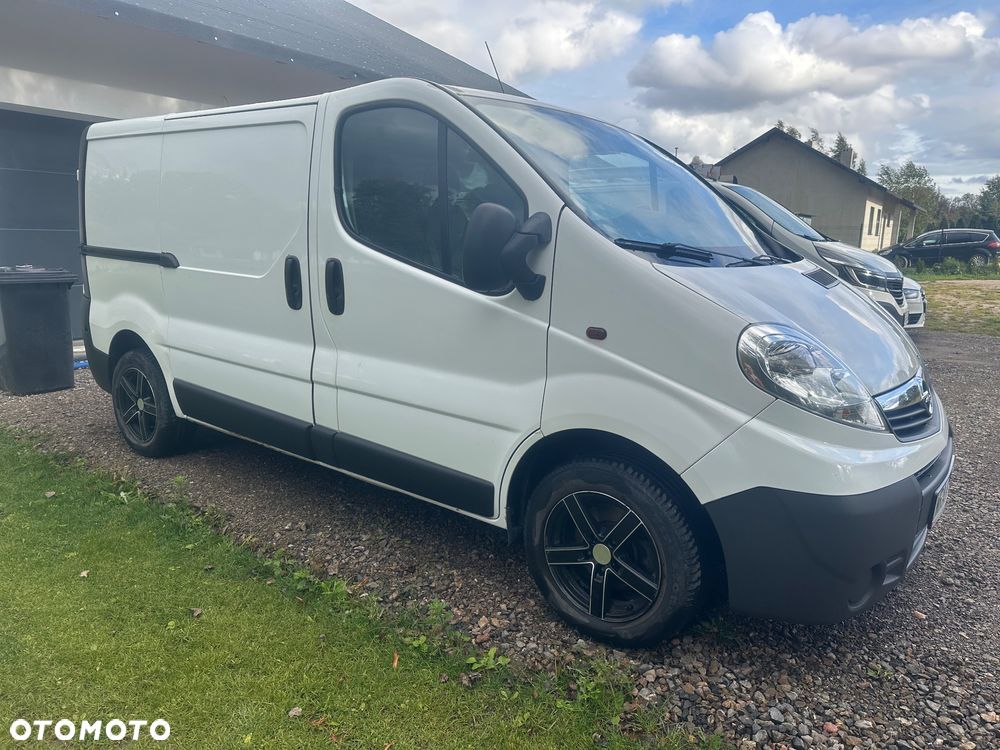Opel Vivaro - 1