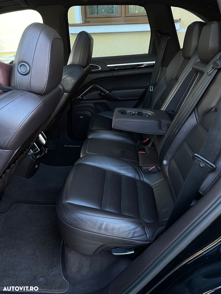 Porsche Cayenne 3.0TD TipTronic - 17