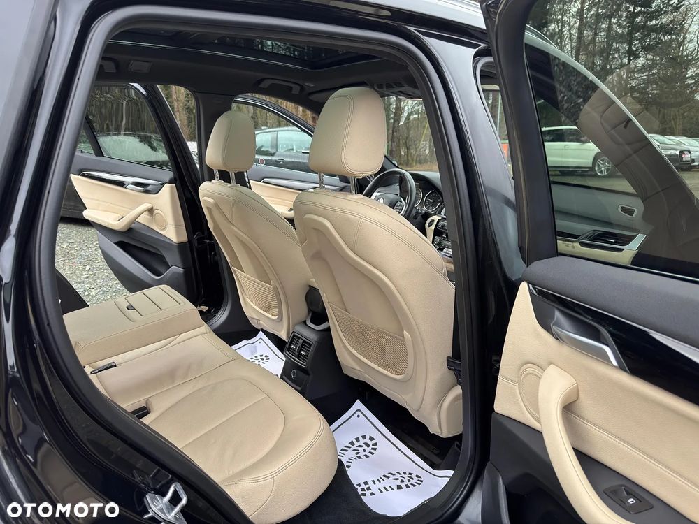 BMW X1 - 15