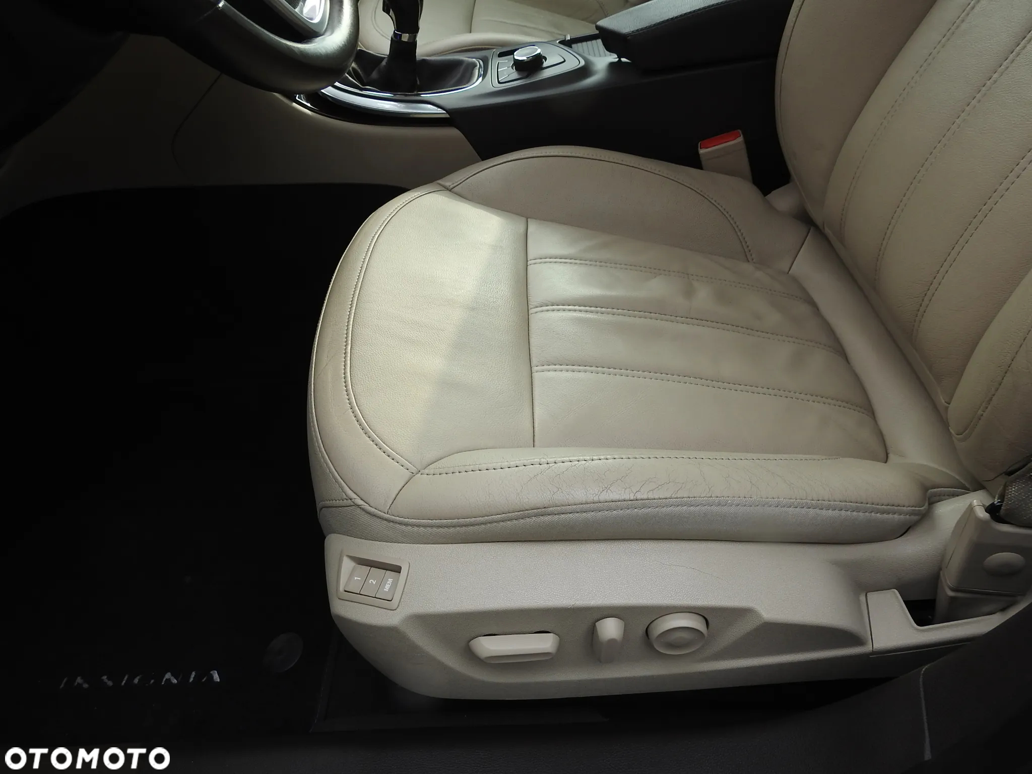 Opel Insignia 2.0 ECOTEC DI Turbo 4x4 ecoFLEX Start/Sto Business Innovation - 28