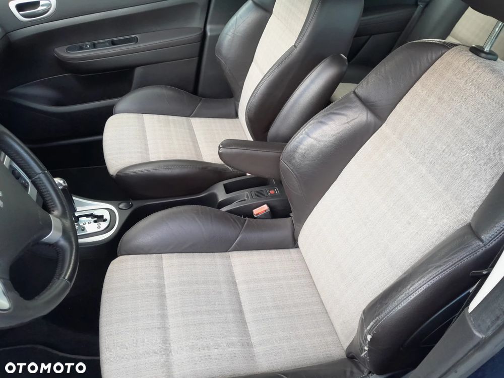 Peugeot 307 2.0 Oxygo - 14