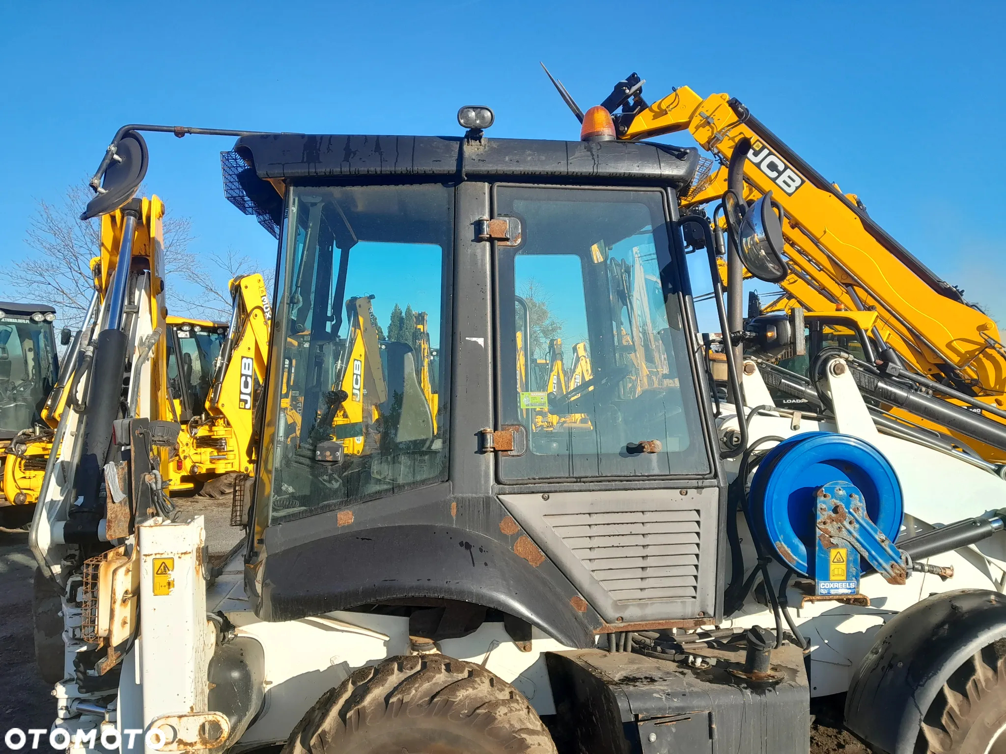 JCB 2CX - 8