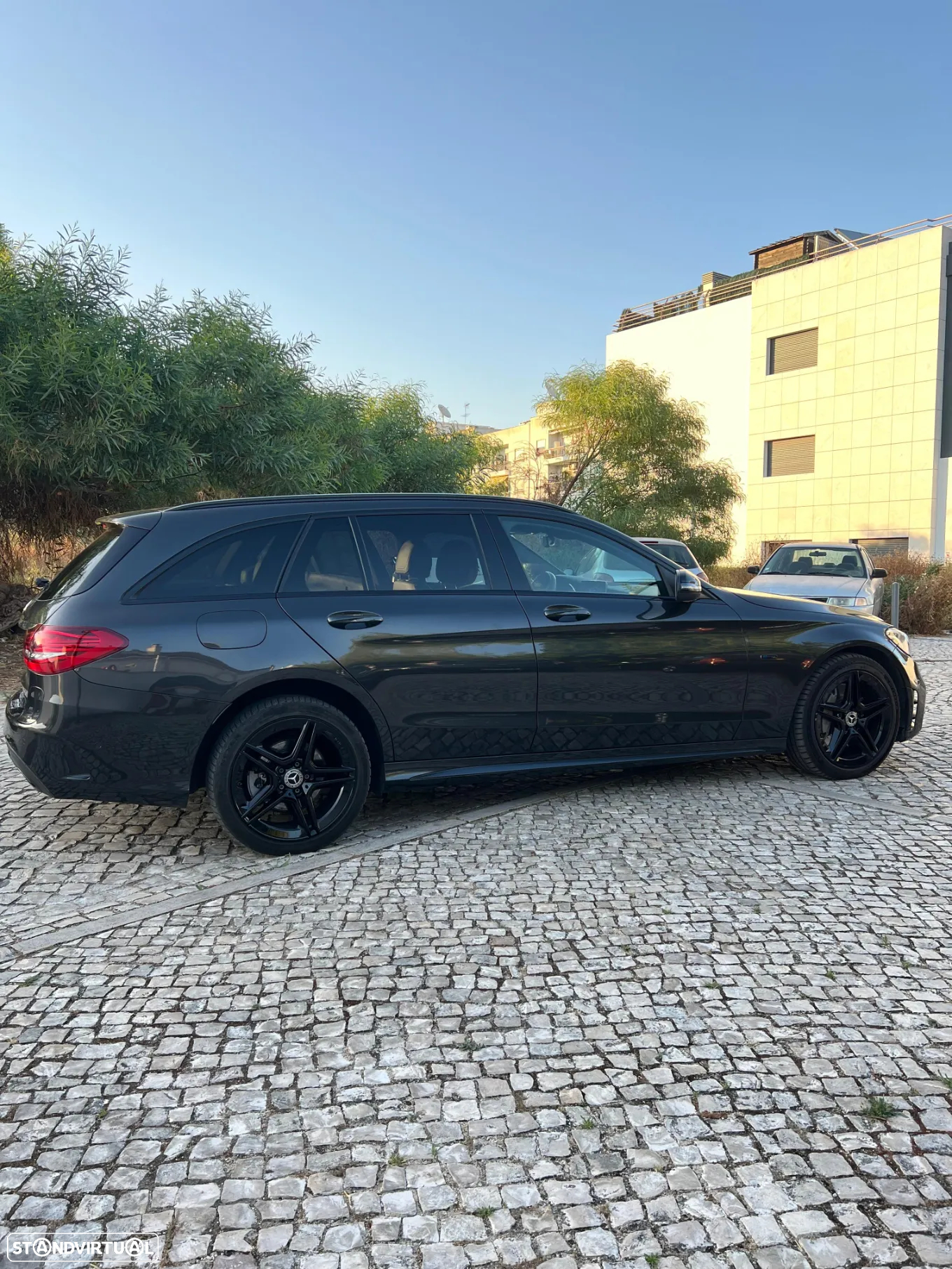 Mercedes-Benz C 300 de AMG Line - 4