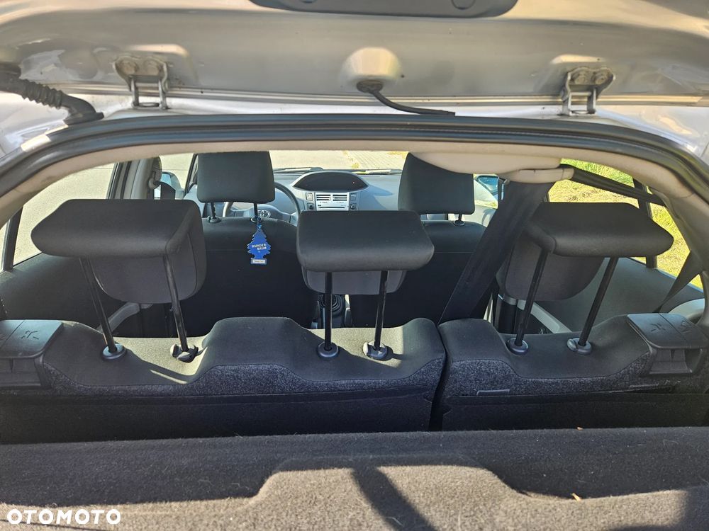 Toyota Yaris - 5