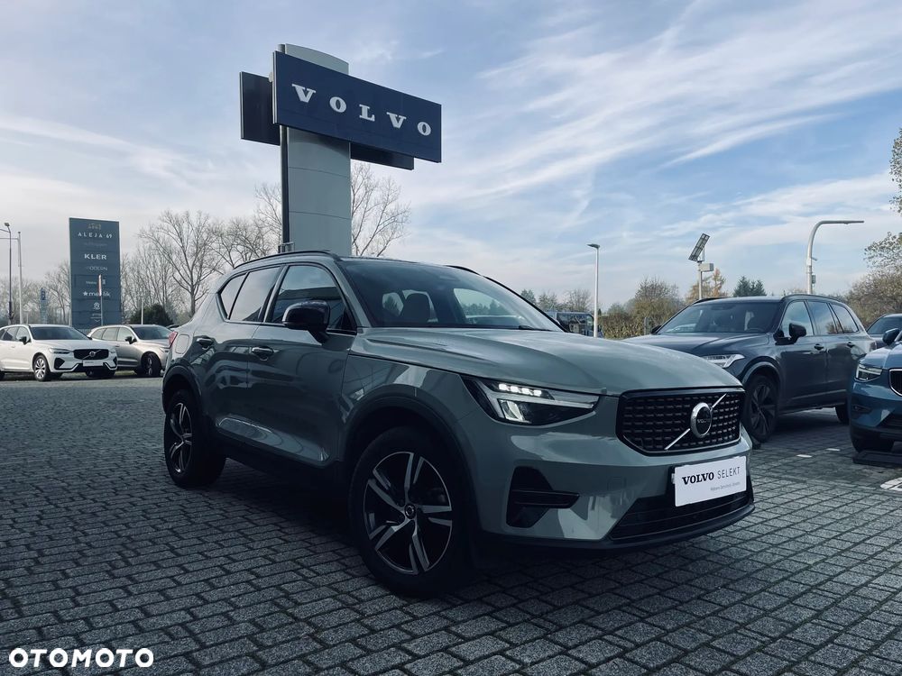 Volvo XC 40 B3 Plus Dark - 5