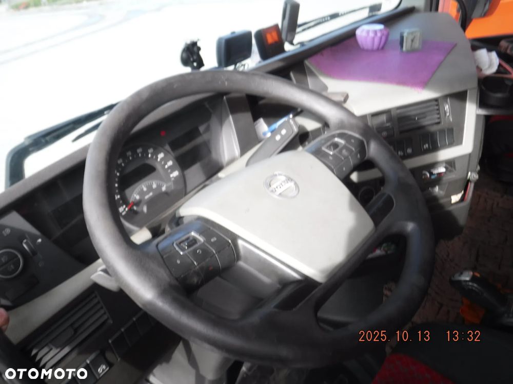 Volvo FH - 9