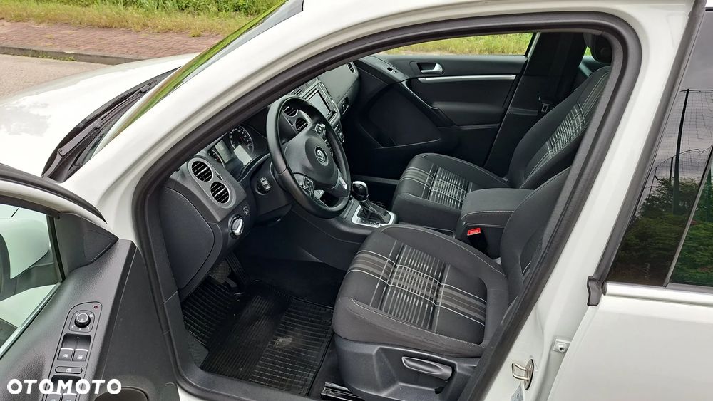 Volkswagen Tiguan 2.0 TDI SCR 4MOTION BlueMotion Technology DSG Lounge Sport & Style - 22