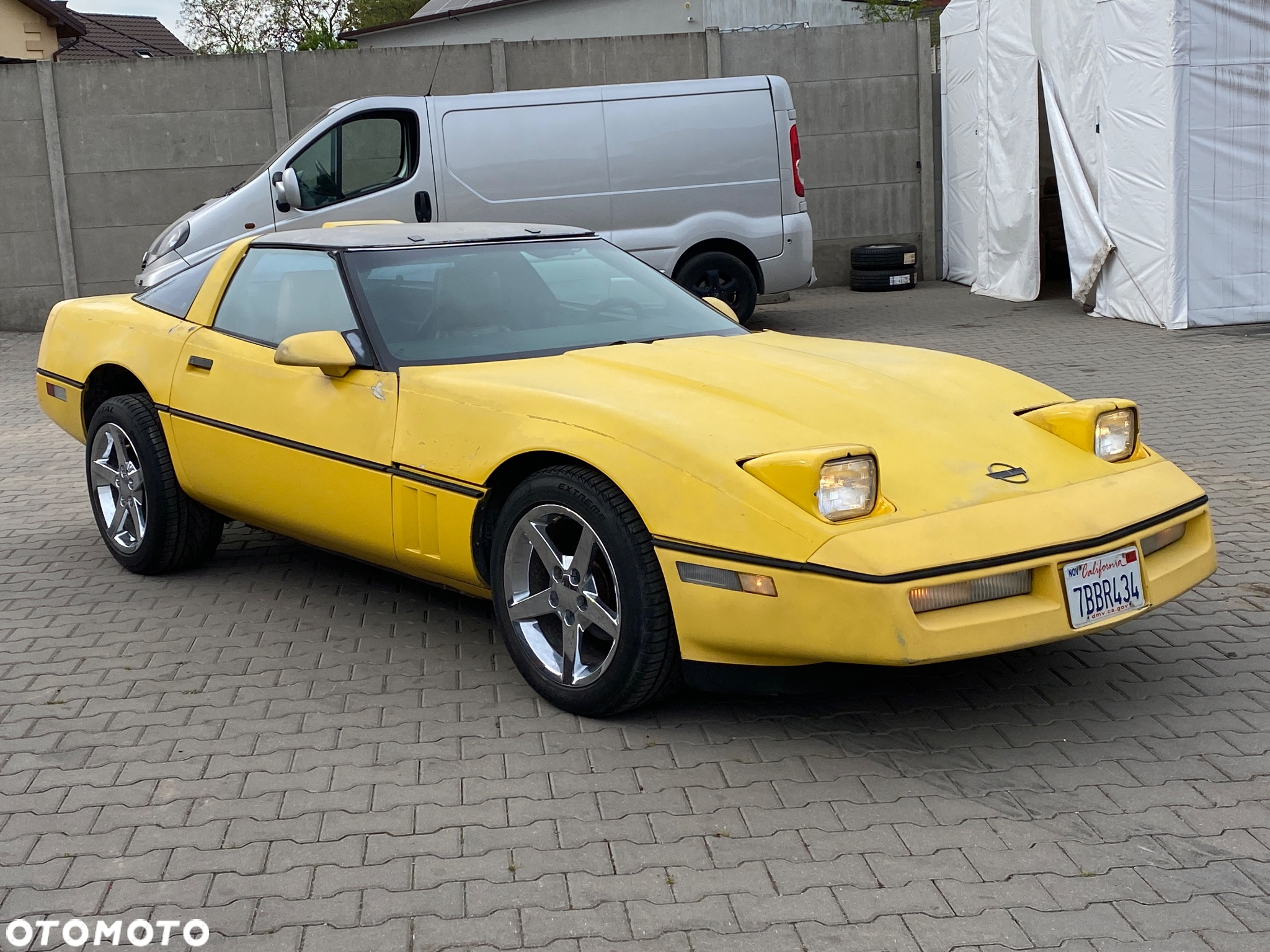 Chevrolet Corvette - 31