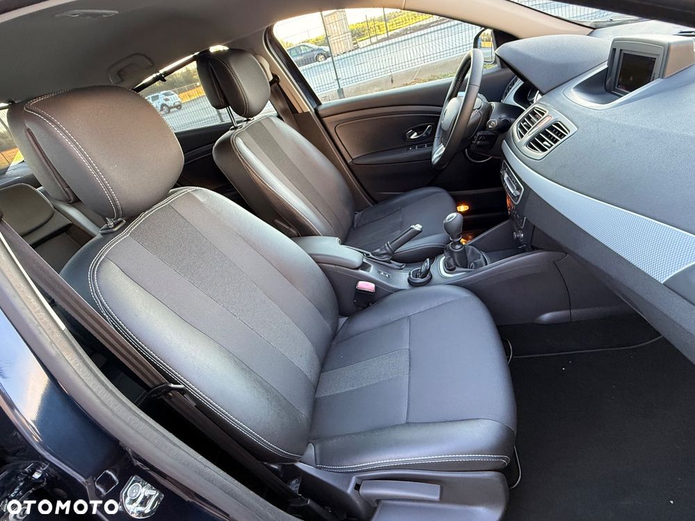 Renault Fluence 2.0 16V Privilege - 24