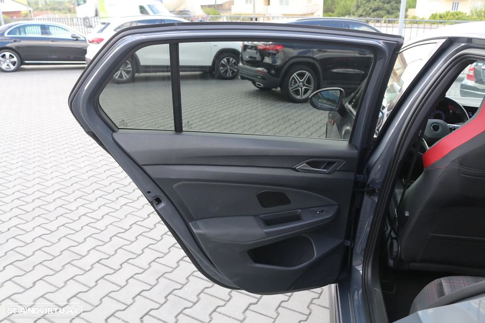 VW Golf 2.0 TSI GTI DSG Performance - 44