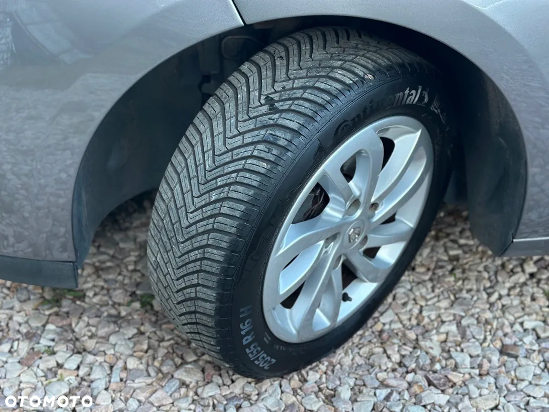 Renault Megane Grandtour ENERGY TCe 115 Start & Stop Bose Edition - 14