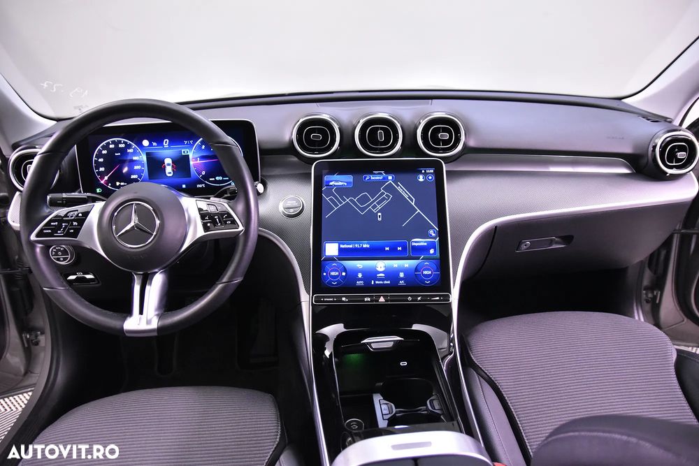 Mercedes-Benz C - 10