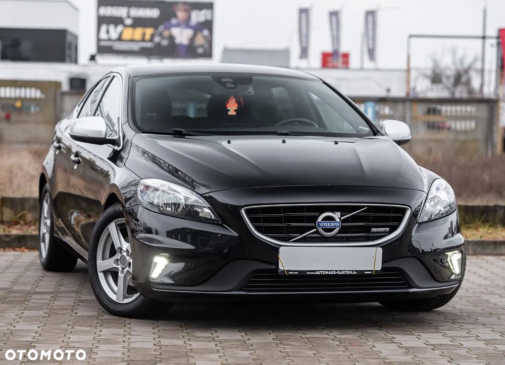 Volvo V40 D2 R Design - 2