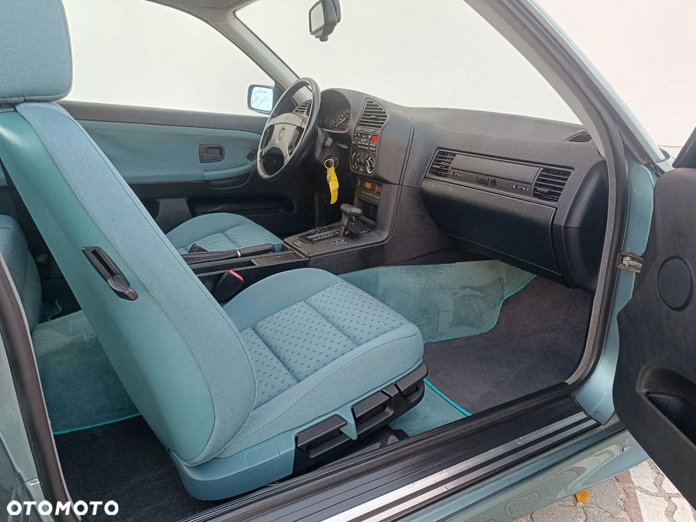 BMW Seria 3 316i - 36