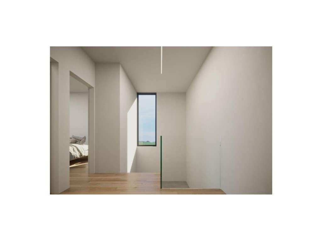 Excelente moradia T4 localizada na Aroeira com 2 pisos, jardim e pi... - Grande imagem: 3/8