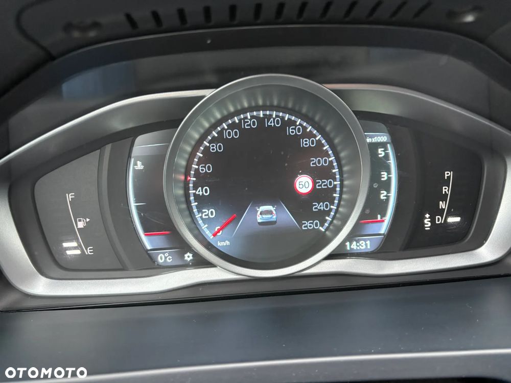 Volvo V60 D2 Geartronic Powershift Momentum - 9