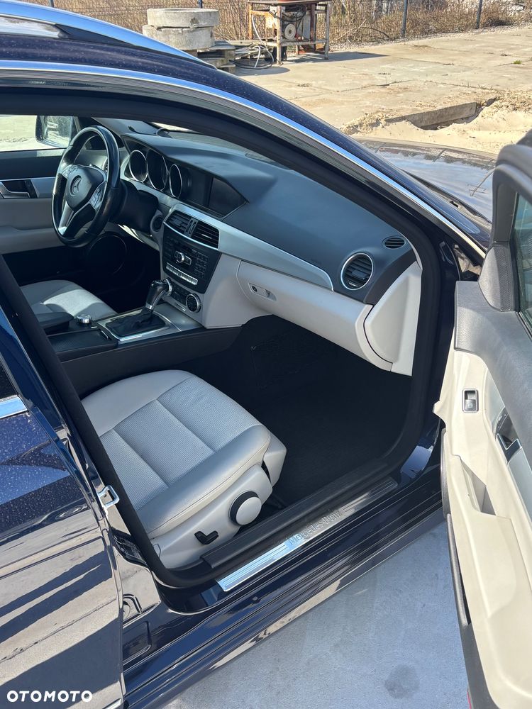 Mercedes-Benz Klasa C 350 CDI BlueEff Avantgarde 4-Matic - 8