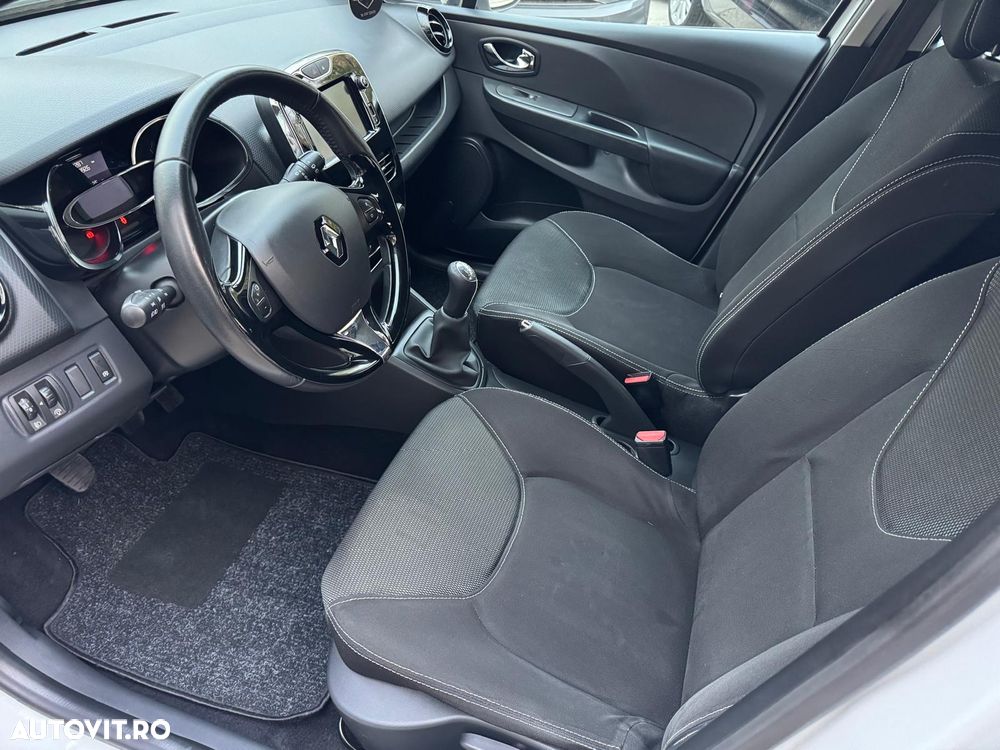 Renault Clio - 6