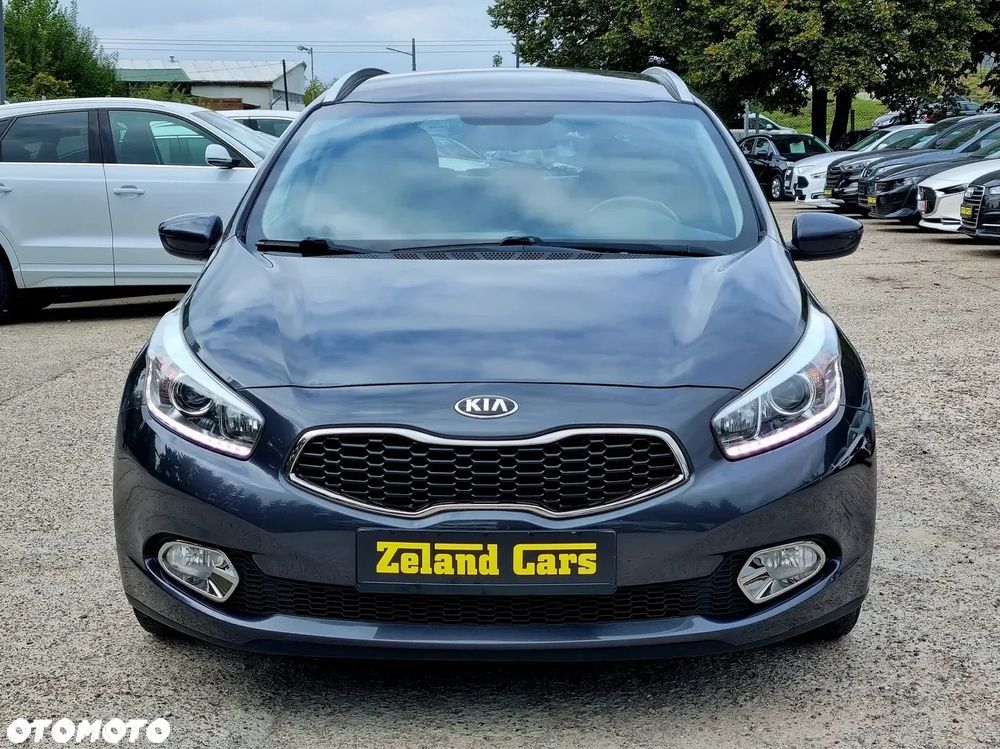 Kia Ceed 1.6 CRDi 128 ISG Dream Team Edition - 2