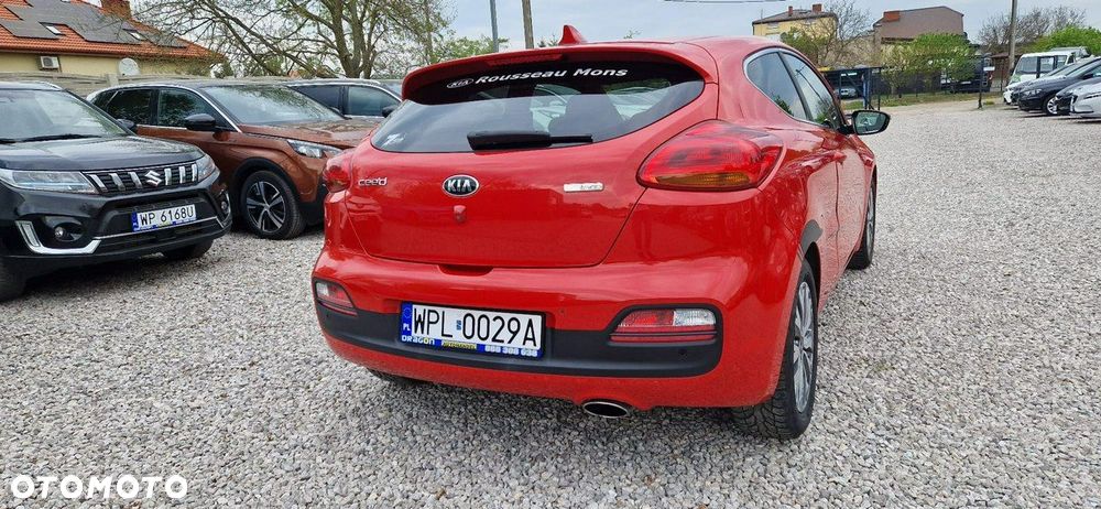 Kia ProCeed - 11