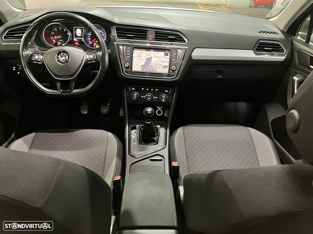 VW Tiguan 1.4 TSI Confortline - 34