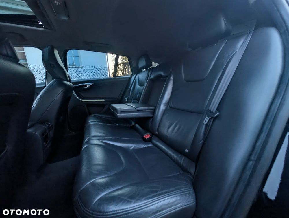 Volvo V60 D3 Summum - 26