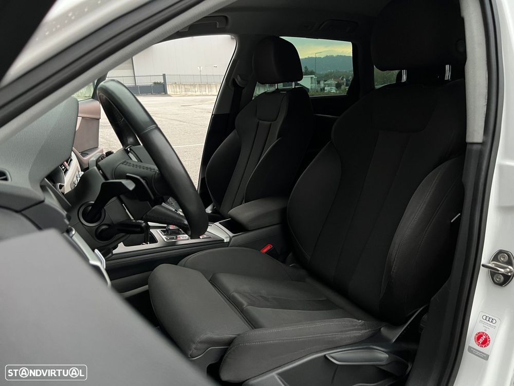 Audi A4 Avant 30 TDI S line S tronic - 13