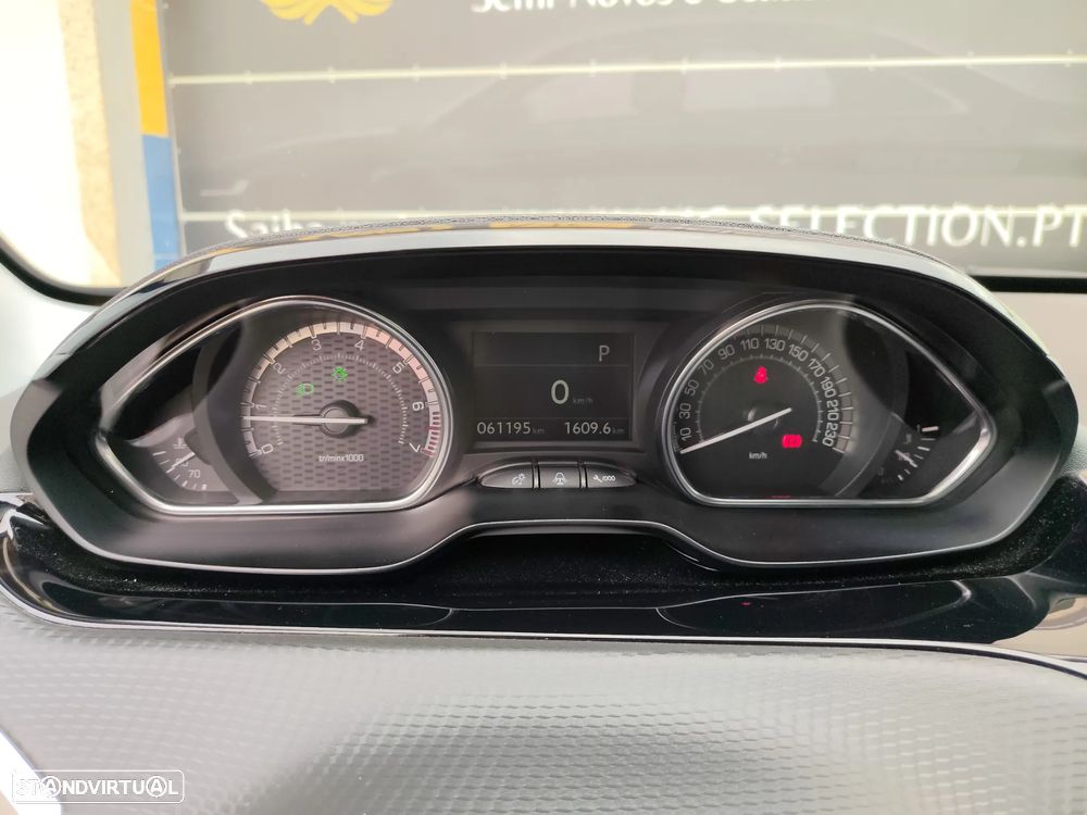 Peugeot 2008 PureTech 110 Stop&Start EAT6 GT-Line Edition - 16