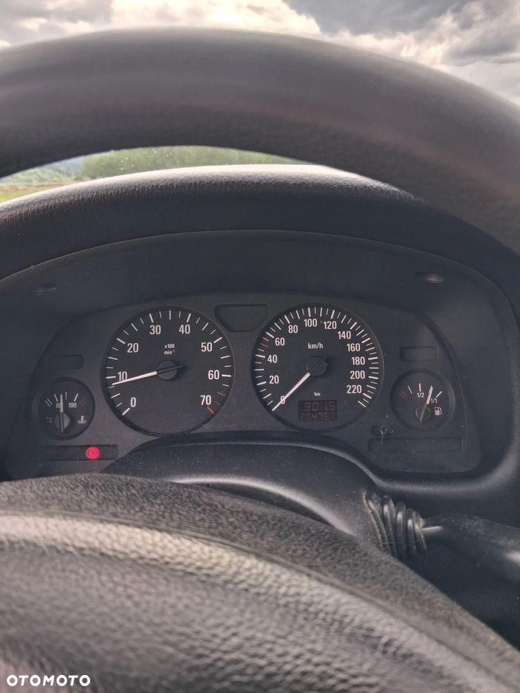 Opel Astra - 2